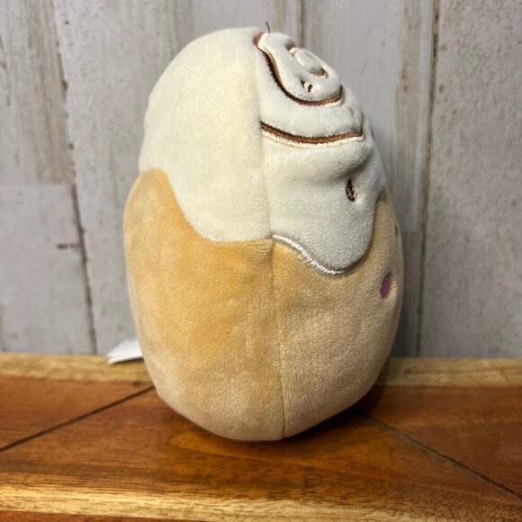 Squishmallow Chanel Cinnamon Roll 5" Plush Toy Food Squad Brown - Picture 2 of 5
